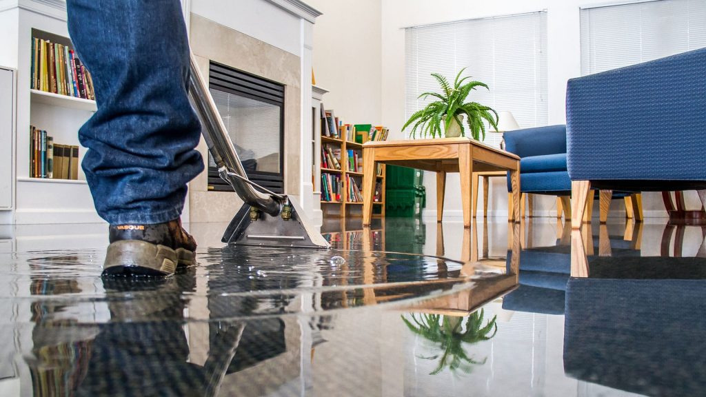 Picking the Right Company for Flooding Cleaning Services