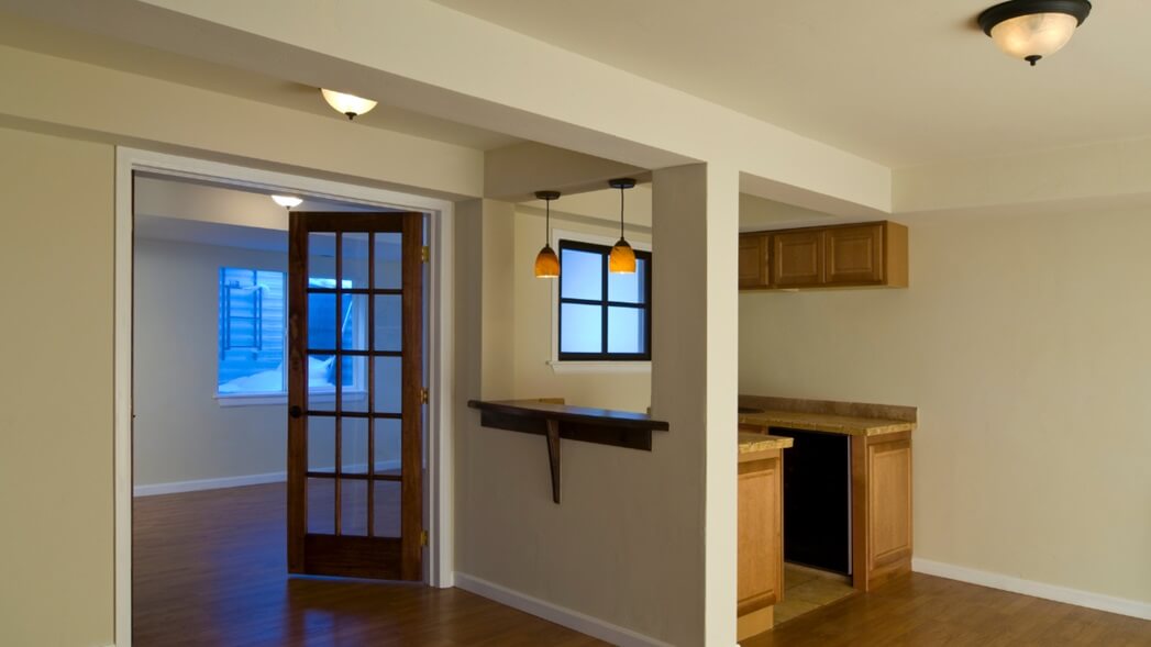 4 Easy Steps to Finishing Your Basement from Floor to Ceiling